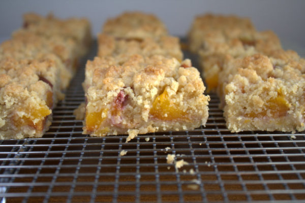 peach shortbread bars