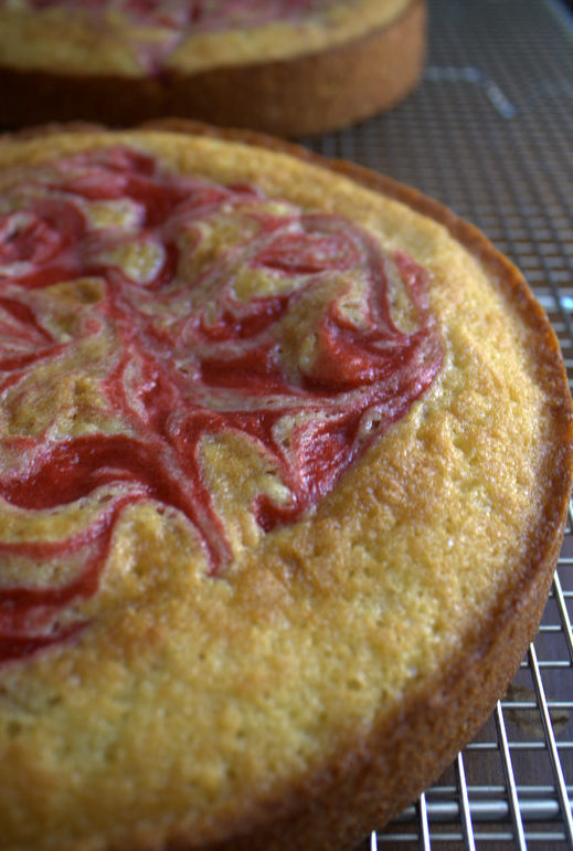 strawberries and mascarpone cream cake